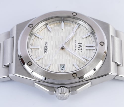 Crown Side Shot of Ingenieur Automatic 40