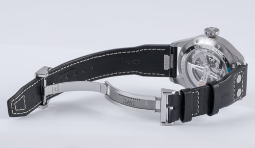Open Clasp Shot of Big Pilot's