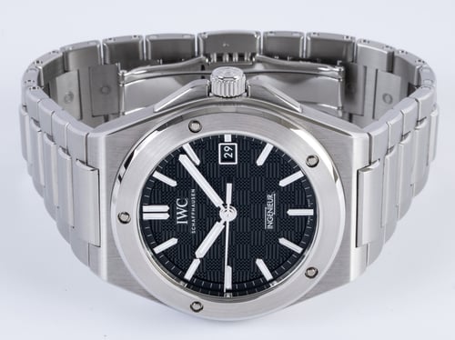Front View of Ingenieur 40