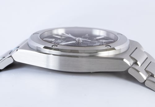 9' Side Shot of Ingenieur 40