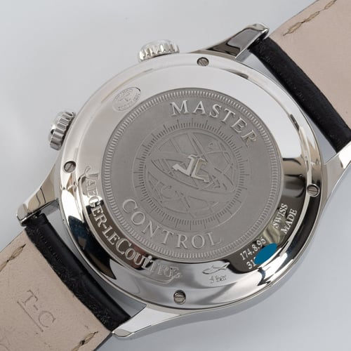 Caseback of Master Memovox