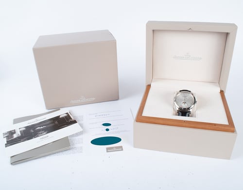 Box / Paper shot of Master Calendar