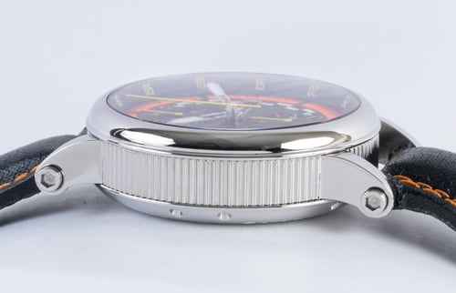 9' Side Shot of Grand Prix Spider Chronograph