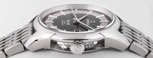 Crown Side Shot of De Ville Hour Vision