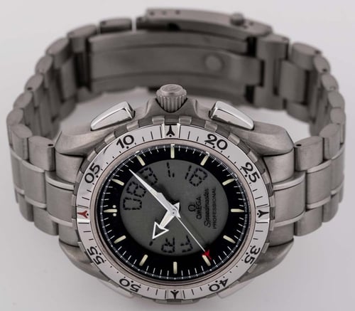 Front View of Speedmaster X-33