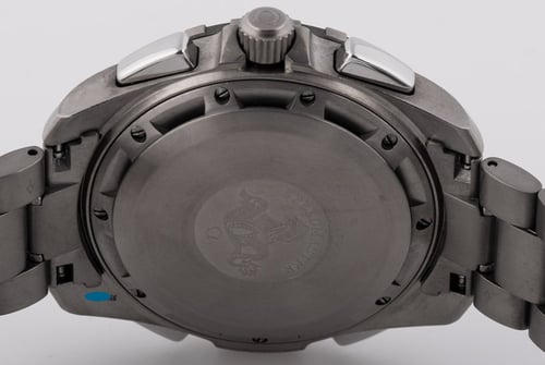 Caseback of Speedmaster X-33