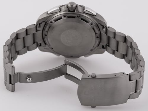 Open Clasp Shot of Speedmaster X-33