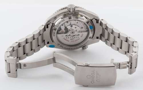 Open Clasp Shot of Seamaster Planet Ocean 'Skyfall' Limited Edition