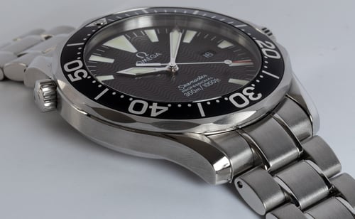 9' Side Shot of Seamaster Professional Quartz