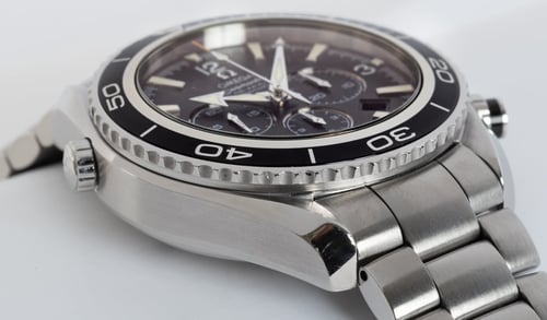 9' Side Shot of Seamaster Planet Ocean Chronograph