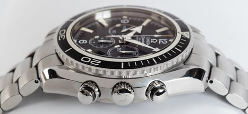 Crown Side Shot of Seamaster Planet Ocean Chronograph