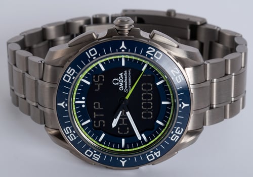 Omega - X-33 Solar Impulse Speedmaster : 318.92.45.79.03.001