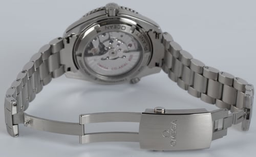 Open Clasp Shot of Seamaster Planet Ocean