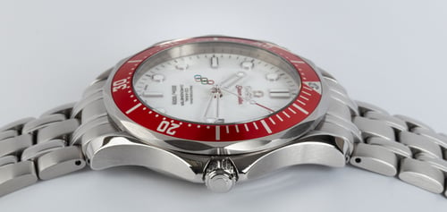 Crown Side Shot of Seamaster 'Olympic Vancouver 2010'
