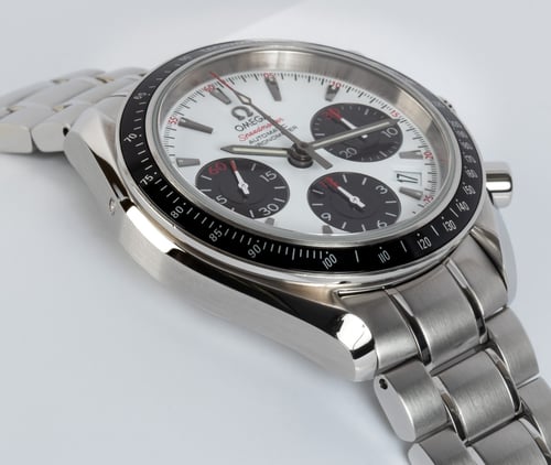 9' Side Shot of Speedmaster Date 40 'Panda'