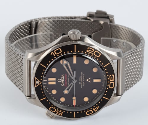 Front View of Seamaster 007 Edition 'No Time to Die'