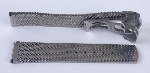 And another photo of of Mesh Bracelet