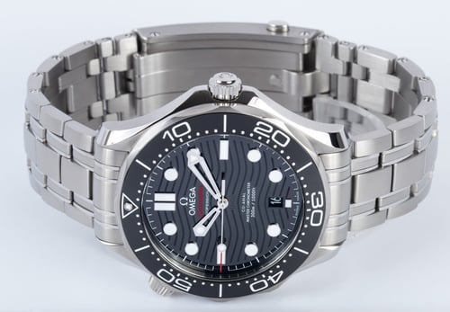 Front View of Seamaster Diver 300M