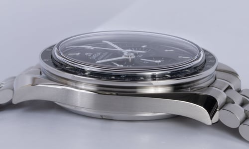 9' Side Shot of Speedmaster Moonwatch Professional Co-Axial Master Chronometer