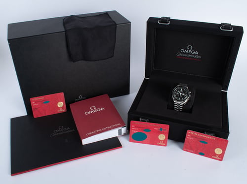 Box / Paper shot of Speedmaster Moonwatch Professional Co-Axial Master Chronometer