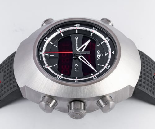 Crown Side Shot of Speedmaster Spacemaster Z-33