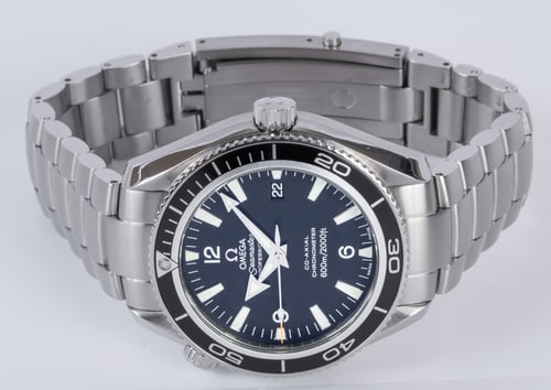 Front View of Seamaster Planet Ocean