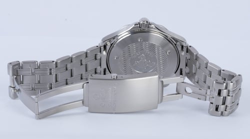 Open Clasp Shot of Seamaster Professional 'Peter Blake'
