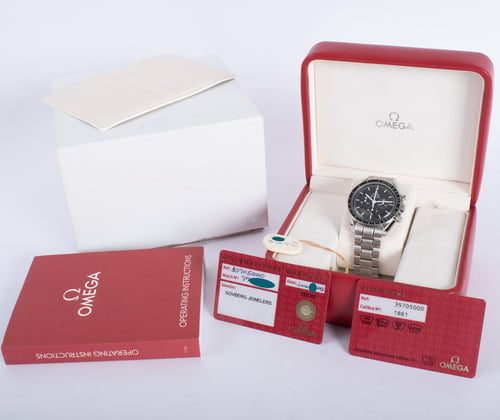 Box / Paper shot of Speedmaster Moonwatch