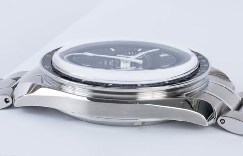 9' Side Shot of Speedmaster Moonwatch