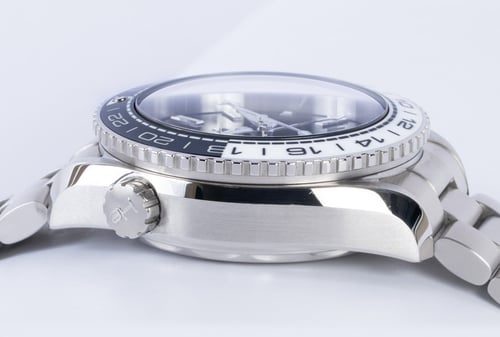 Omega Seamaster Planet Ocean GMT 'Oreo' 215.30.44.22.01.001 - 2024