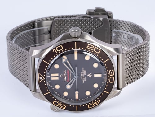 Front View of Seamaster 007 Edition 'No Time to Die'