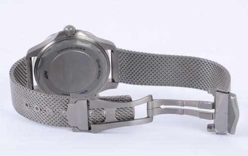 Open Clasp Shot of Seamaster 007 Edition 'No Time to Die'