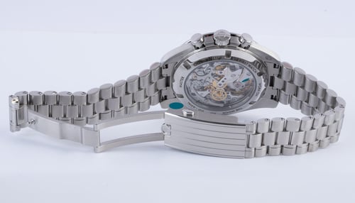 Open Clasp Shot of Speedmaster Moonwatch Professional Co-Axial Master Chronometer