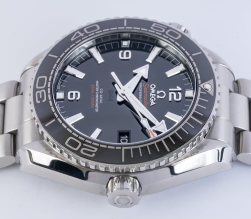 Crown Side Shot of Seamaster Planet Ocean Master 43.5MM