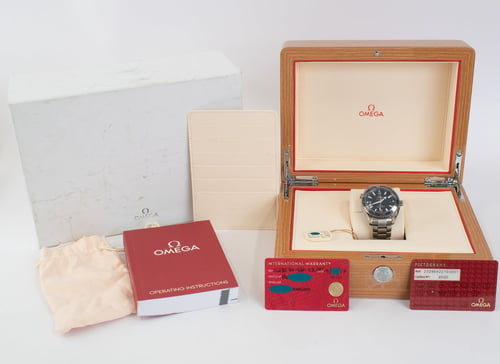 Box / Paper shot of Seamaster Planet Ocean
