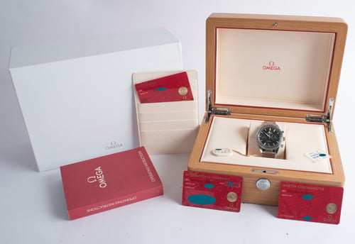 Box / Paper shot of Speedmaster '57