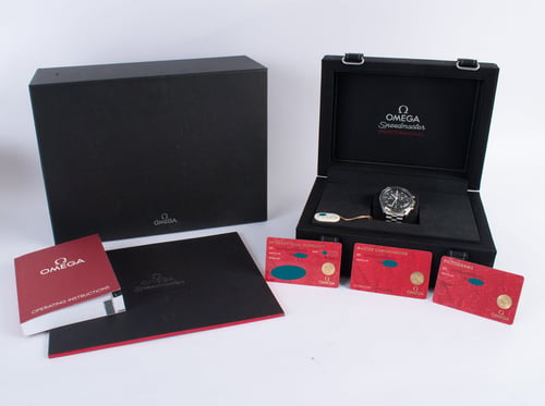 Box / Paper shot of Speedmaster Moonwatch Professional Co-Axial Master Chronometer