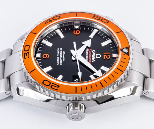 Crown Side Shot of Seamaster Planet Ocean Big Size