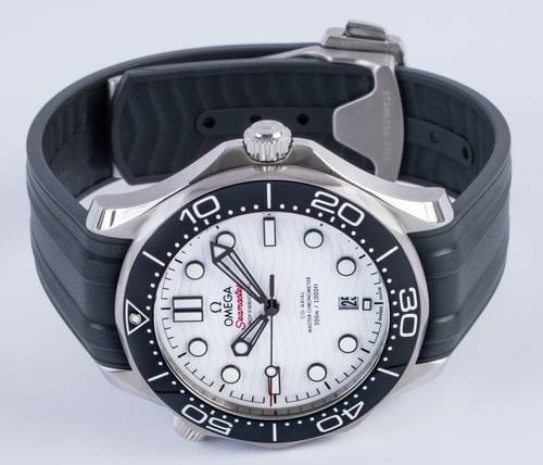 Front View of Seamaster Diver 300M