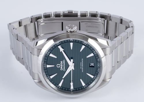 Front View of Seamaster Aqua Terra Master 41MM Green
