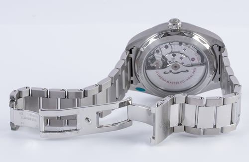 Open Clasp Shot of Seamaster Aqua Terra Master 41MM Green