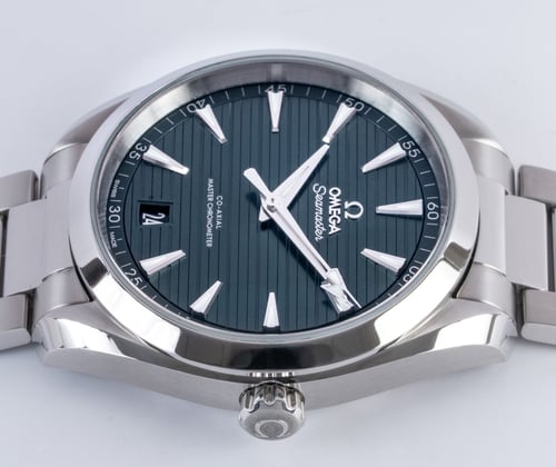 Crown Side Shot of Seamaster Aqua Terra Master 41MM Green