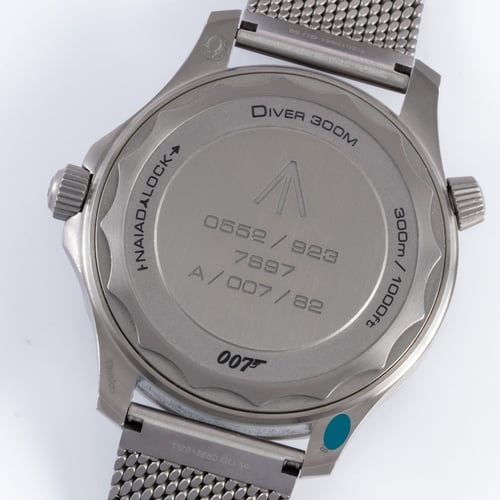 Caseback of Seamaster 007 Edition 'No Time to Die'