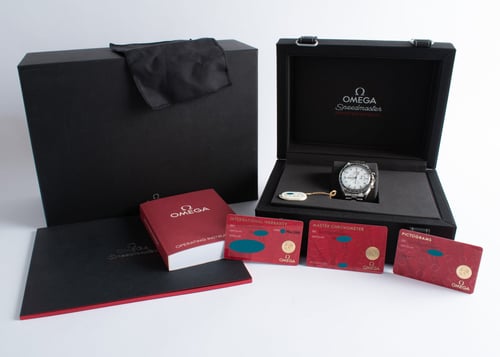 Box / Paper shot of Speedmaster Moonwatch Professional Co-Axial Master Chronometer