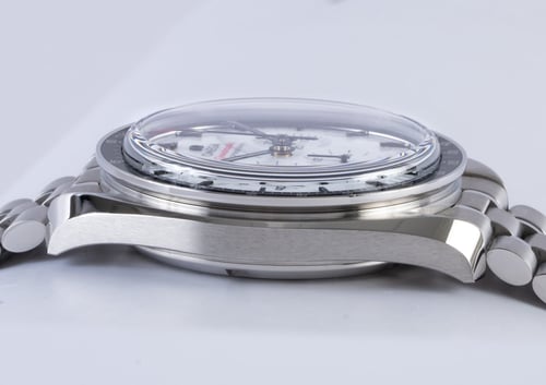 9' Side Shot of Speedmaster Moonwatch Professional Co-Axial Master Chronometer