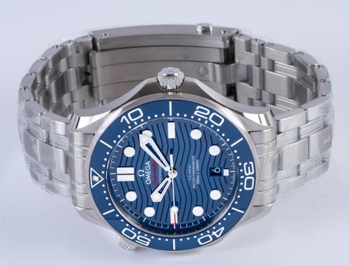 Front View of Seamaster Diver 300M