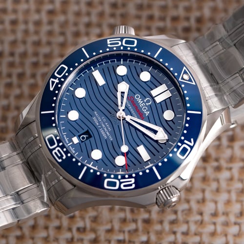 Stylied photo of  of Seamaster Diver 300M