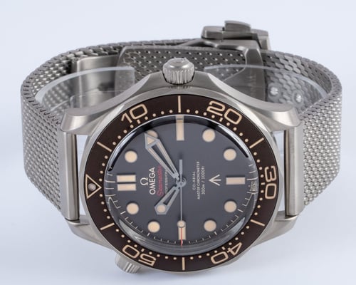 Front View of Seamaster 007 Edition 'No Time to Die'