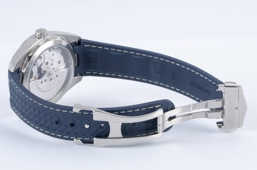 Open Clasp Shot of Seamaster Aqua Terra 41