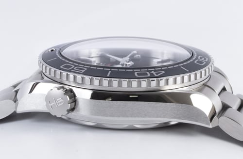9' Side Shot of Seamaster Planet Ocean Master 43.5MM
